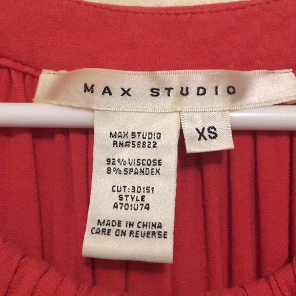 Max Studio Tank XS pink or coral - Picture 2 of 3